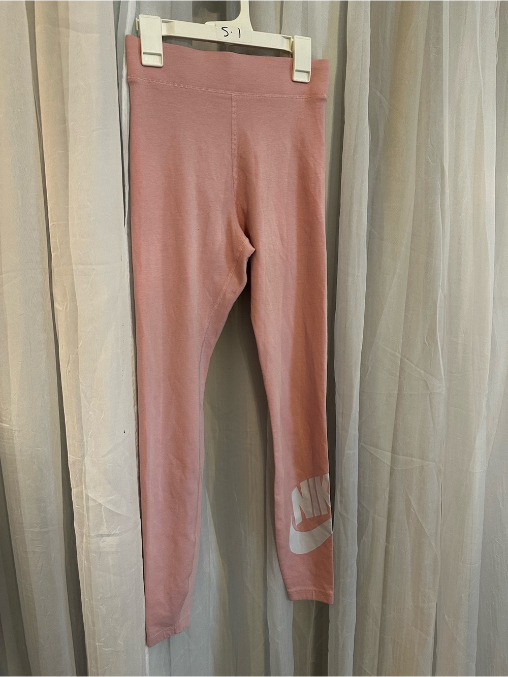 Nike Women’s Pink Logo Leggings full length high rise.
